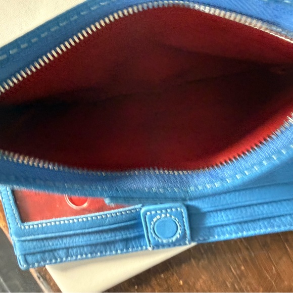 Hammitt 110 North Wallet Hydrangea Blue Supple Pebble leather & Silver like new - Picture 4 of 9